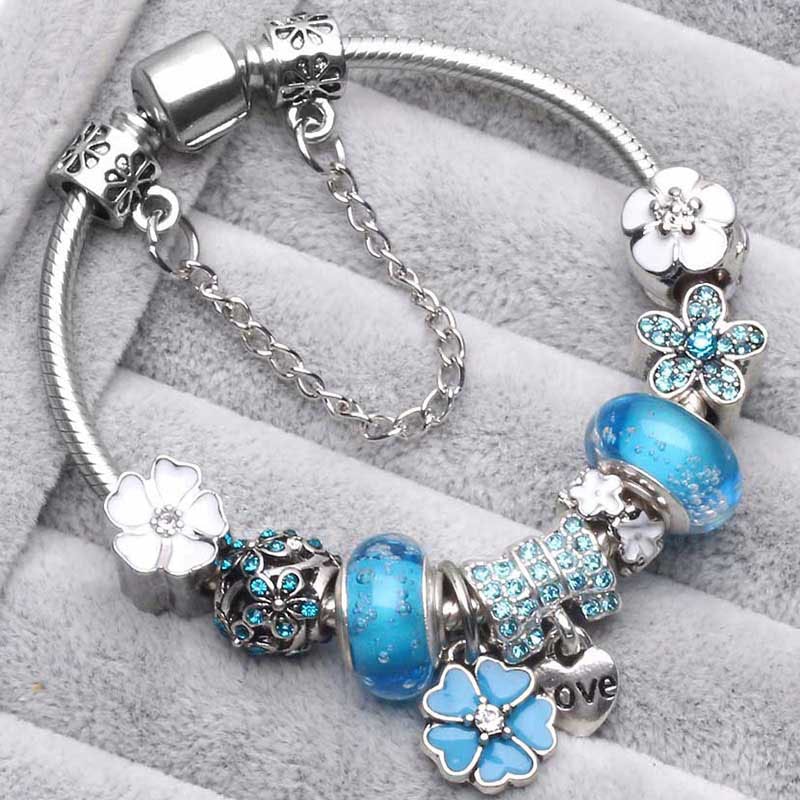 Vintage Charm Bracelet for Women - Image 2